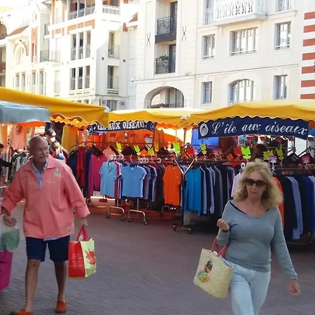 Rue Francois Legallais Апартаменты *